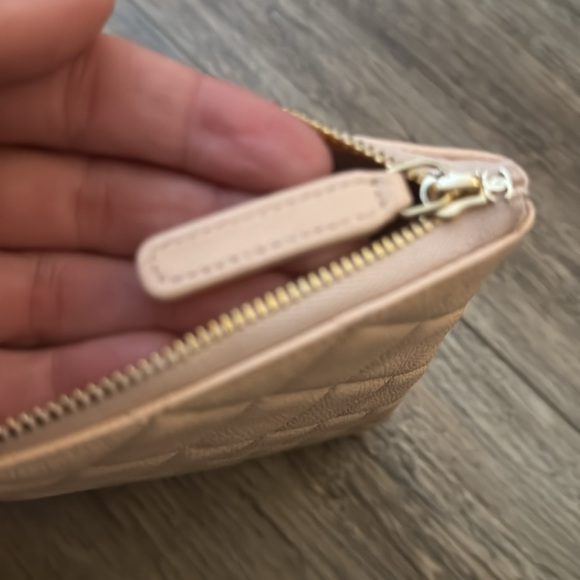 Authentic CHANEL Quilted Clutch - Picture 7 of 14